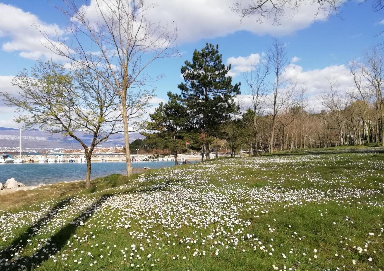 Apartment Sun & Sea Крк Экстерьер фото