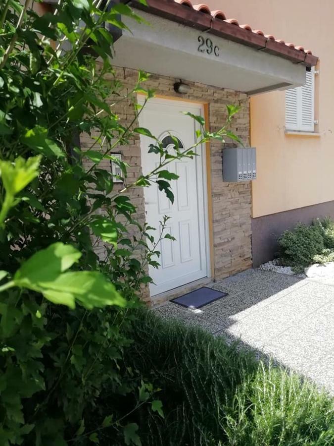Apartment Sun & Sea Крк Экстерьер фото